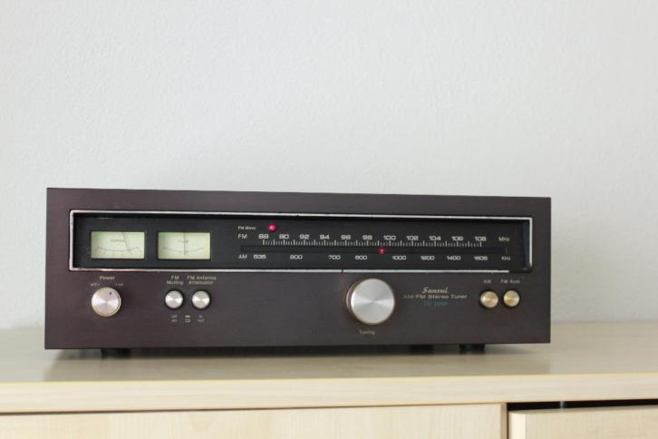 Mooie Vintage Sansui TU-3900 stereo tuner
