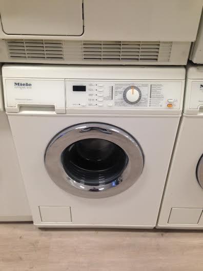 MIELE wasmachine 6 7 KG Jonggebruikt
