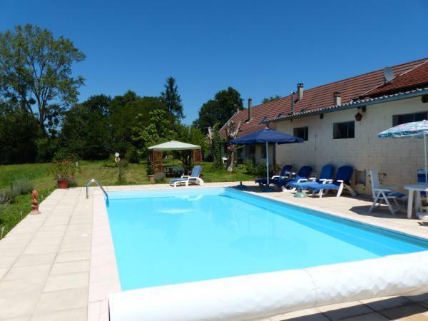 Frankrijk: Vrij gelegen boerderij met groot zwembad op 2.5 H