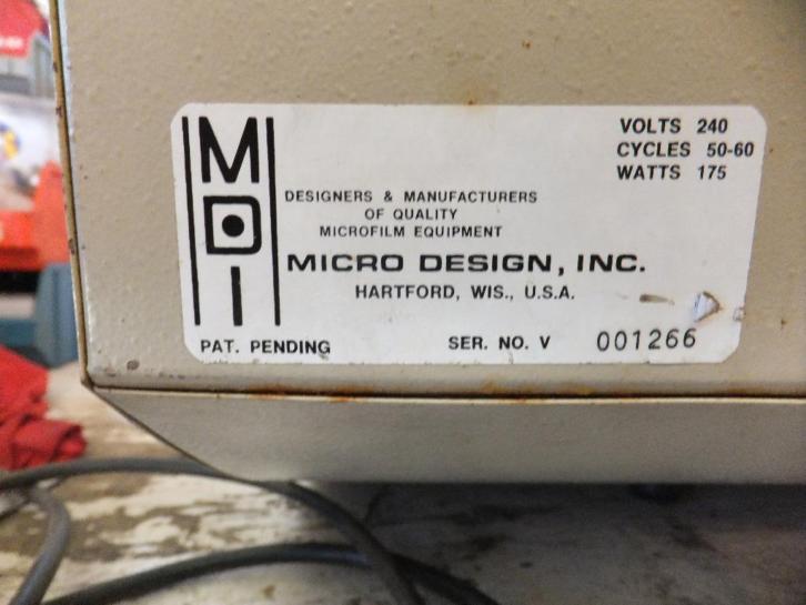 MDI C.O.M. 200 microfiche reader
