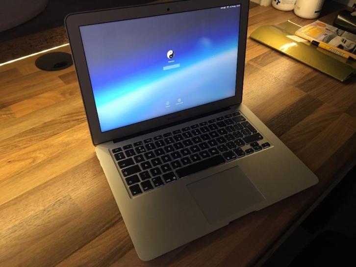 Apple MacBook Air 2015 13,3" 8GB, 128GB, nieuwste model!