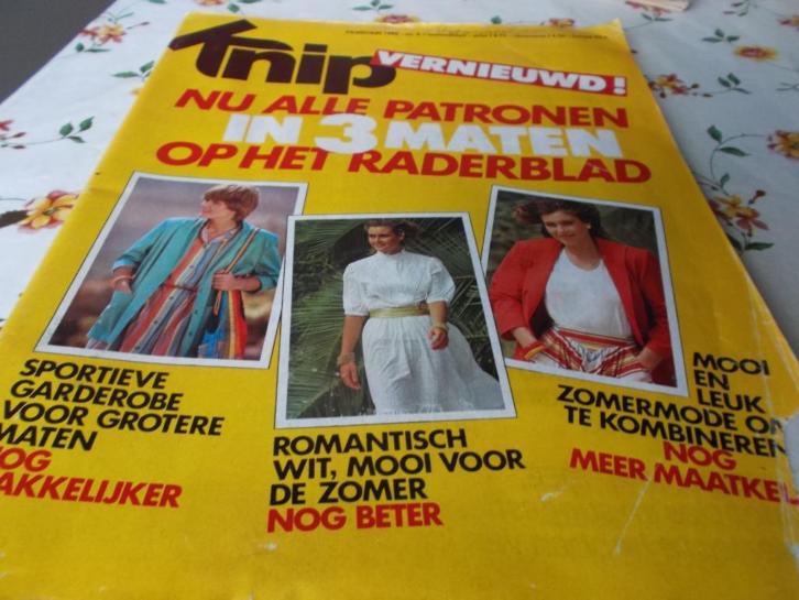 4 naaibladen Knip meest vastgeniette werkbladen jaar 1982