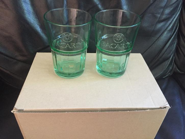 6 nieuwe Bacardi glazen in doos