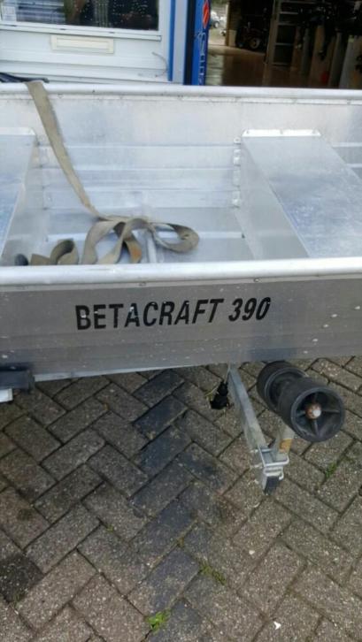 Betacraft 390 aluminium met suzuki 4 pk 2 takt