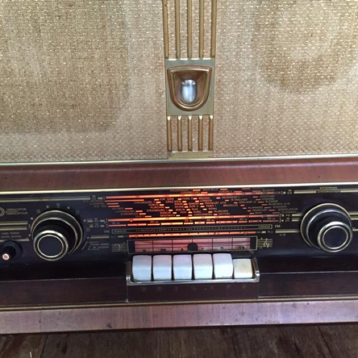 Mooie oude Philips radio