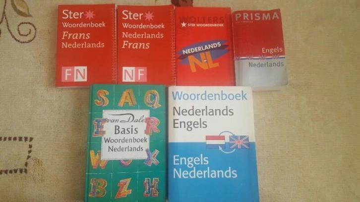 Woordenboeken NL,EN,FR bieden!