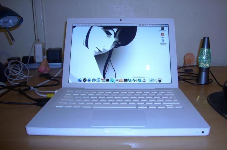 GOED WERKENDE MacBook White 13 Met Office voor Mac!
