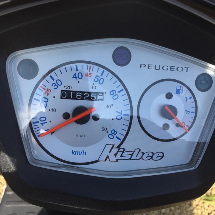 Peugeot kisbee snor scooter