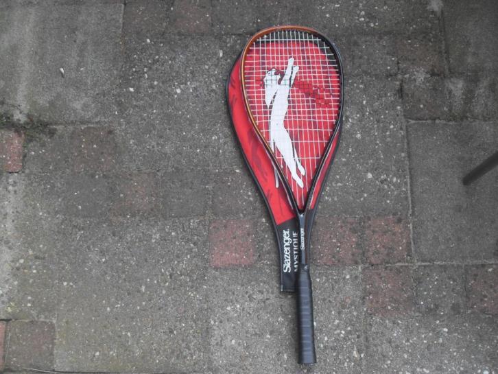 mooie squash rackets i.z.g.st