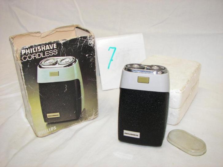 Philips batterij Scheerapparaat met originele verpakking .