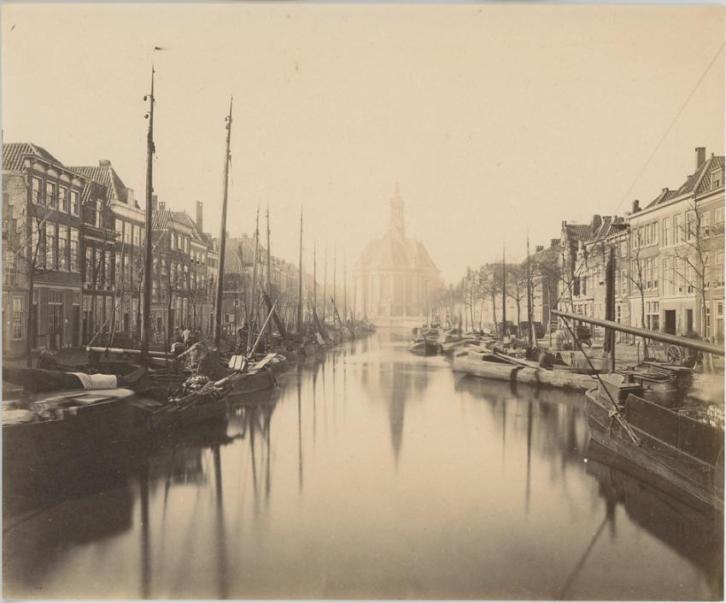 Den Haag - Houtmarkt - albumine foto ca. 1880.