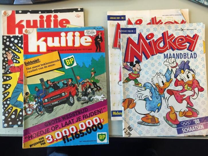 2 stuks Kuifje en 2 stuks Mickey Mouse Tijdschriften